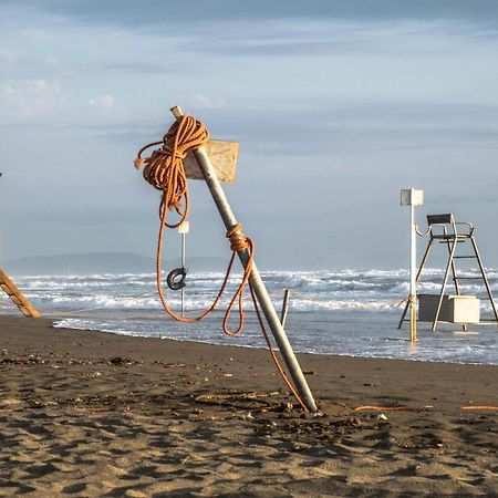 Liberius A Soli 100M Dal Mare Marina di Castagneto Carducci Eksteriør billede